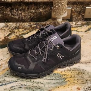 ON CLOUD cloud adventure mens running shoes